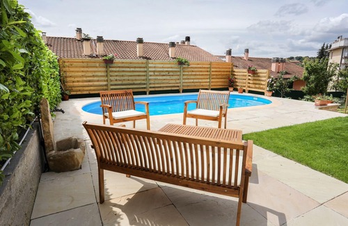 Saltara Villa | Stunning villa for 5 people with WIFI, private pool, A/C, TV, patio and panoramic view