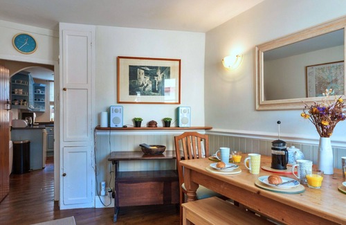 Kingsand House | Stunning villa for 6 guests with WIFI and pets allowed