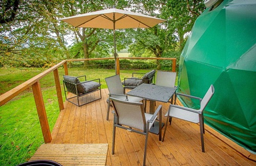 Chiddingstone Hoath House | Stunning villa for 4 people with WIFI, pets allowed and parking