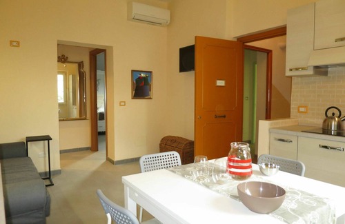 Capodimonte House | Stunning villa for 12 people with WIFI, A/C, TV, terrace and pets allowed