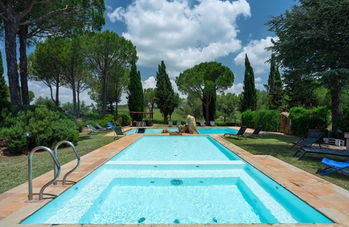 Grosseto Villa | Stunning villa with private pool, hot tub, sauna, WIFI, A/C, terrace and panoramic view