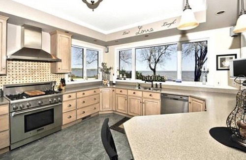 Annapolis House | Stunning WaterFront Chesapeake Bay Executive/Family Retreat