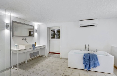 Klint House | "Stygg" - 20m from the sea by Interhome