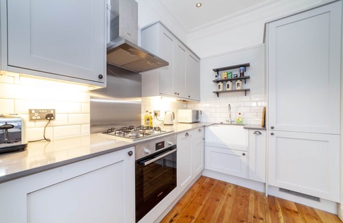 Blackheath Apartment | Stylish 1 BDR apt w/communal garden, Greenwich