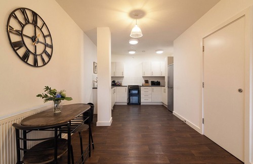 Ladywell Apartment | Stylish 1 -bed Apartment in Lewisham - 15 mins to London Bridge and Greenwich