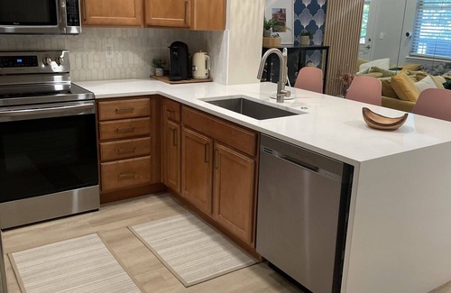 Arvada Condo | Stylish 1B/1B condo with amenities in heart of Olde Town Aravada