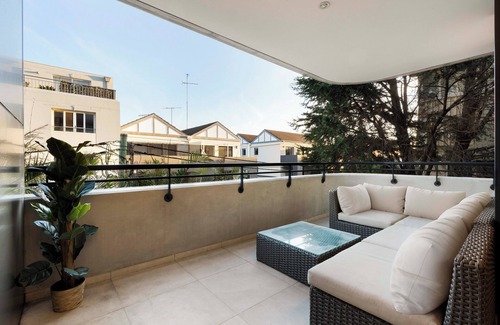 Coogee Apartment | Stylish 1BR Apartment w/Balcony near Coogee Beach