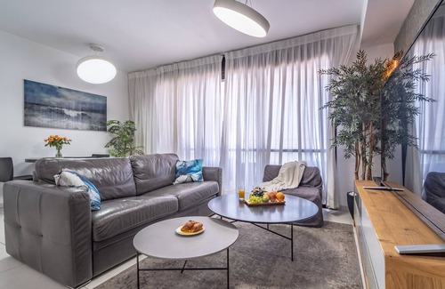 Haifa Apartment | Stylish 1BR Beach-Front Apt w Sea View Balcony