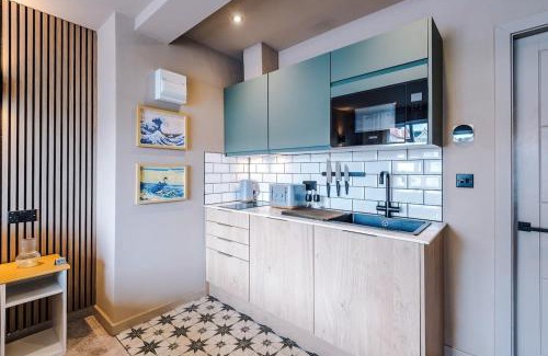 Llandudno Apartment | Stylish 1BR Studio with Luxury Finishes