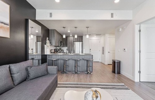 Downtown Salt Lake City Apartment | Stylish 1BR w Prkng, Near Temple Sq & Delta Center