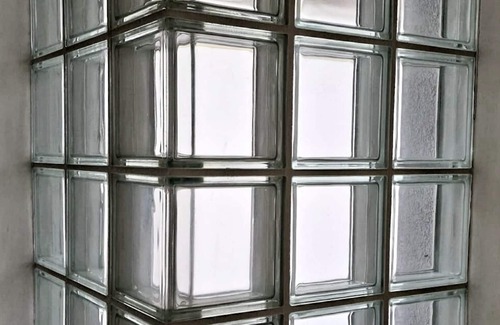 Stillorgan House | Stylish 2 bed townhouse in the heart of Stillorgan & a stroll to Blackrock.