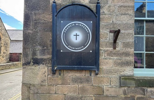 Barnard Castle Apartment | Stylish 2-Bedroom Chapel Apartment Retreat