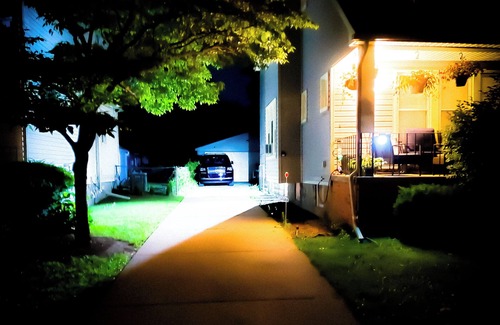 Dearborn Apartment | Stylish 2BR Apartment - Walk to Downtown Dearborn