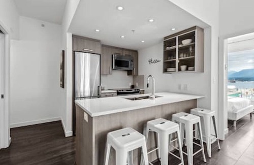 Downtown Eastside Apartment | Stylish 2BR with Panoramic City & Mountain Views!