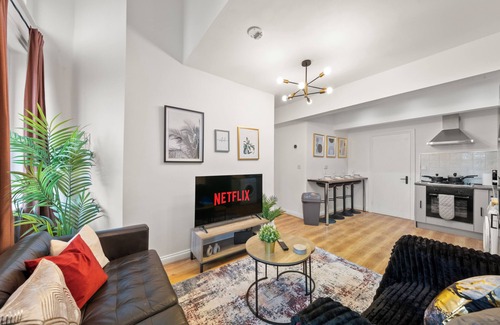 Birmingham City Centre Apartment | Stylish 3 Bed Apartment, Jewellery Quarter, Birmingham