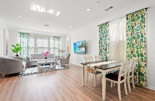 Tustin House | Stylish 3BR Irvine Oasis Family Friendly w Garage