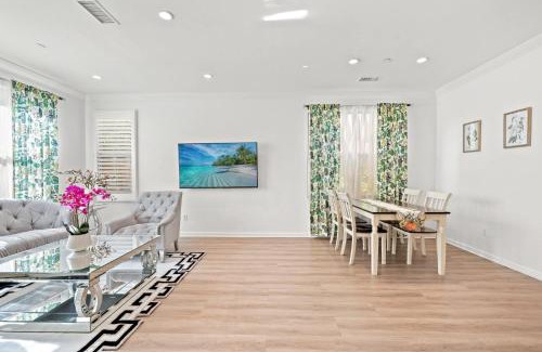 Tustin House | Stylish 3BR Irvine Oasis Family Friendly w Garage