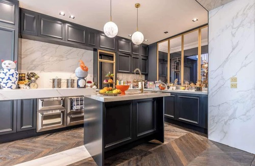 Porte-Dauphine Apartment | Stylish 4 Beds by Trocadéro