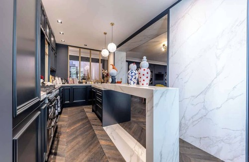 Porte-Dauphine Apartment | Stylish 4 Beds by Trocadéro