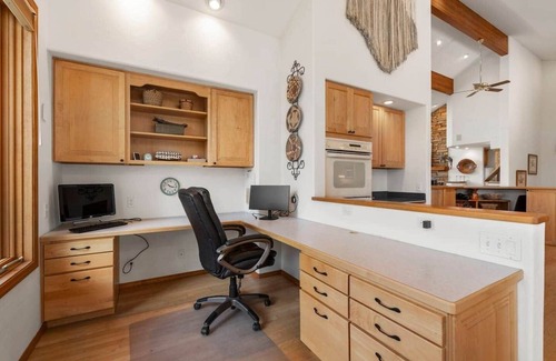 Durango House | Stylish 4BR Epic Deck + Views