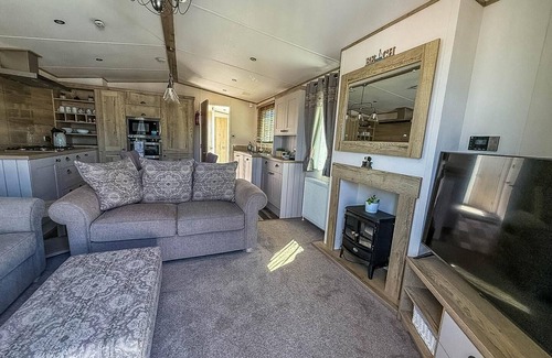 Great Yarmouth House | Stylish 6 berth caravan at California Cliffs with decking in Scratby ref 50056K