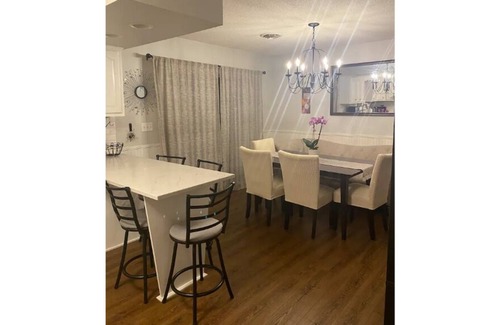 State College House | Stylish and clean single family home, Located minutes away from football stadium