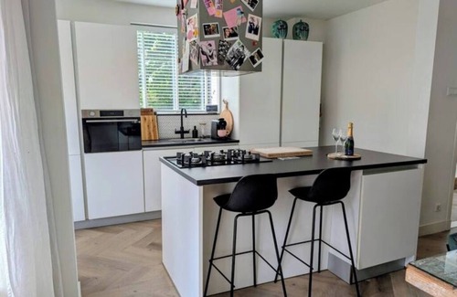 Voorburg House | Stylish and cozy full house
