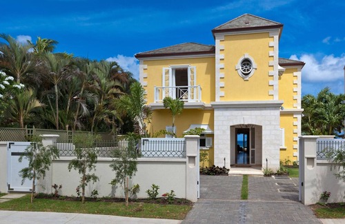 Reeds Bay Villa | Stylish Beachfront Villa with Plunge Pool - Still Fathoms (4 bed)