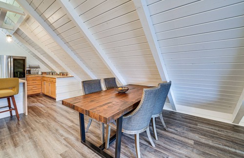 Geneva House | Stylish Bellingham Home w/Lake + Mountain Views!