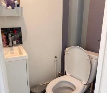 Domaine du Bois Apartment | Stylish City Stay ,1-Bedroom ,Eiffel Tower Nearby