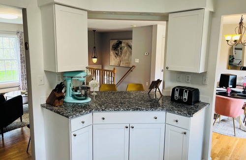 Accord House | Stylish, clean and comfortable 4-bedroom country home located in Accord