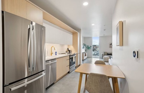 Rio Grande Hotel | Stylish Comfort in Downtown Salt Lake w/Kitchen | Perfect for Extended Stays