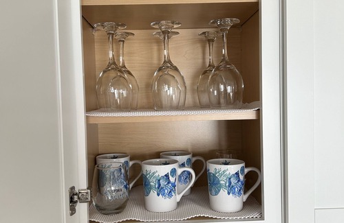 Crisfield Condo | Stylish Condo with a Great View