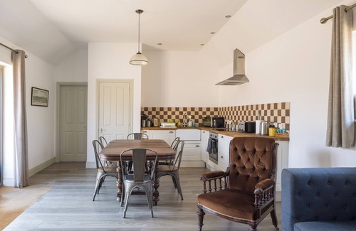 Croydon Cottage | Stylish cottages, countryside location, scandi hot tub, 20 mins to Cambridge