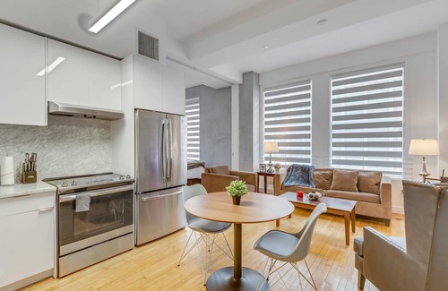 Historic Core Apartment | Stylish Deluxe 1BR At HWH by Oneluxstay