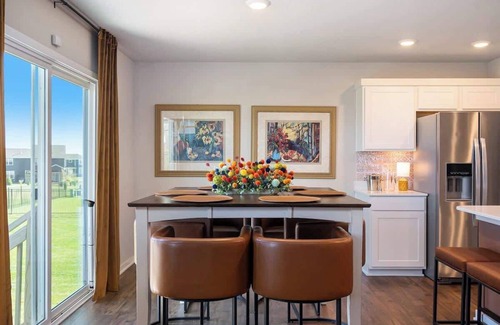 Gretna House | Stylish Eclectic Escape! 3 King Suites and Charm!