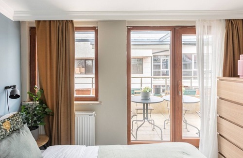 Tophane Apartment | Stylish Flat with Terrace 5 Mins from Galata