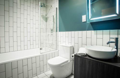 Northern Quarter Apartment | Stylish Grade II Listed 1-Bed Northern Quarter Apartment