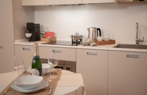 Como Apartment | Stylish Grey Apartment - 5 minutes from the lake