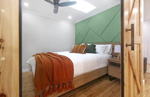 Belrose Apartment | Stylish Guesthouse in the Heart of Belrose