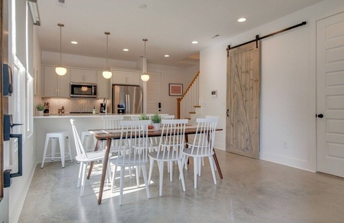 Greenwood House | Stylish Home in East Nashville for 10