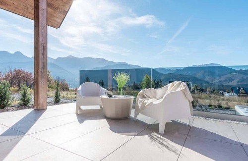Koscielisko House | Stylish home with Tatra views and relaxation area