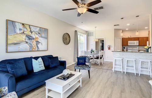 Highlands Reserve House | Stylish House Close Disney Park