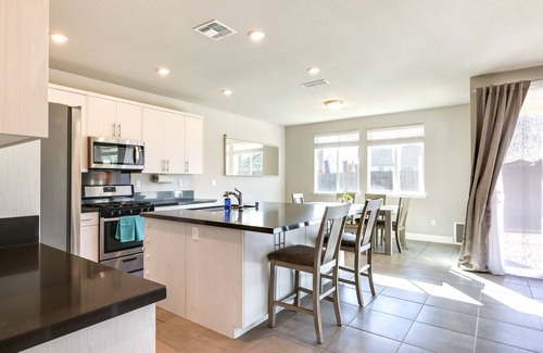 Lodi House | Stylish Lodi Wine Country Retreat w/Private Patio