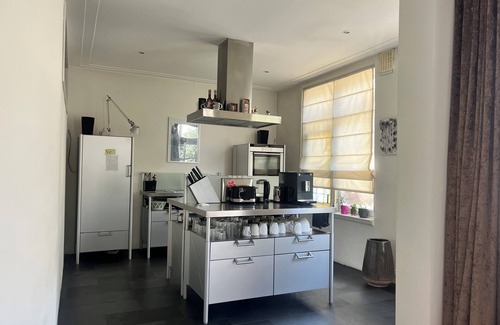 Scheldebuurt Apartment | Stylish & luxurious 3-BR apartment with roof terrace near RAI - also long term