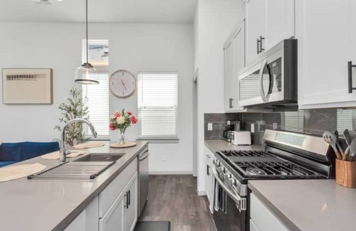 Greater East End House | Stylish Oasis in downtown HTX