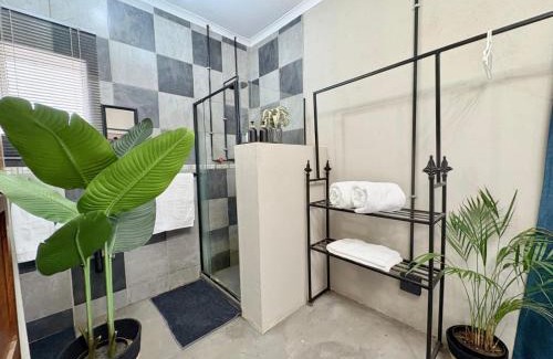 Polokwane Apartment | Stylish One Bedroom Garden Suite