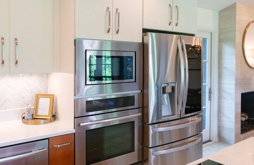 Franklin House | Stylish private home, 1 mile from Historic Downtown Franklin, TN