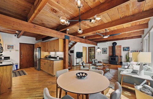 Guerneville House | Stylish, Private, Sunny Spot close to Everything - Excellent Location!
