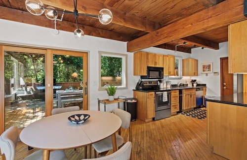 Guerneville House | Stylish, Private, Sunny Spot close to Everything - Excellent Location!